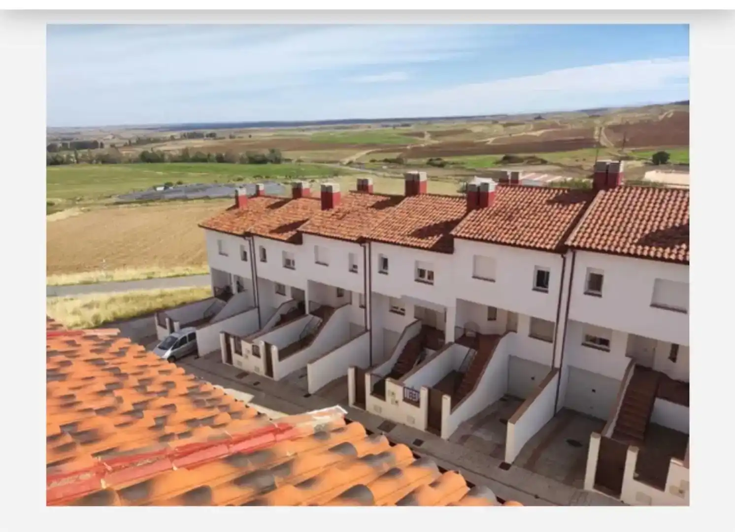 Vista exterior de Pis en venda en Mingorría amb Jardí privat, Parquet i Traster