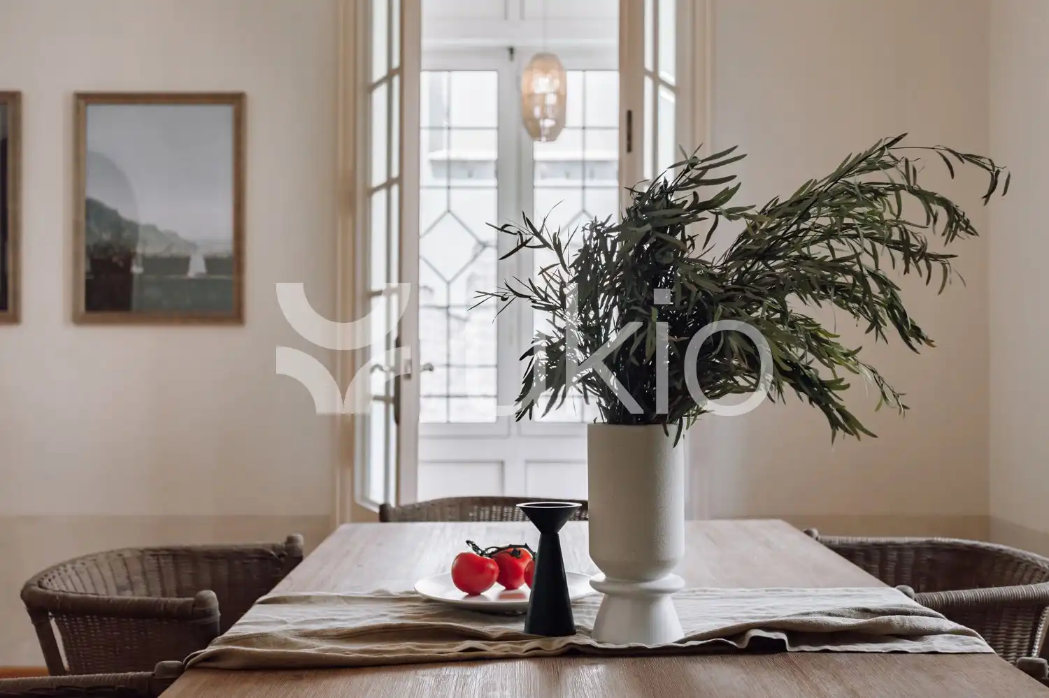 Comedor de Apartamento de alquiler en Barcelona con Aire acondicionado, Calefacción y Amueblado