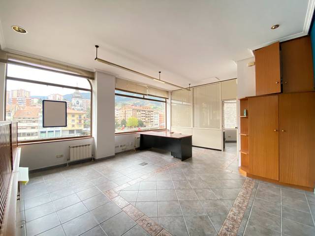 Local comercial en Alquiler en Jausoro Plaza en Elgoibar