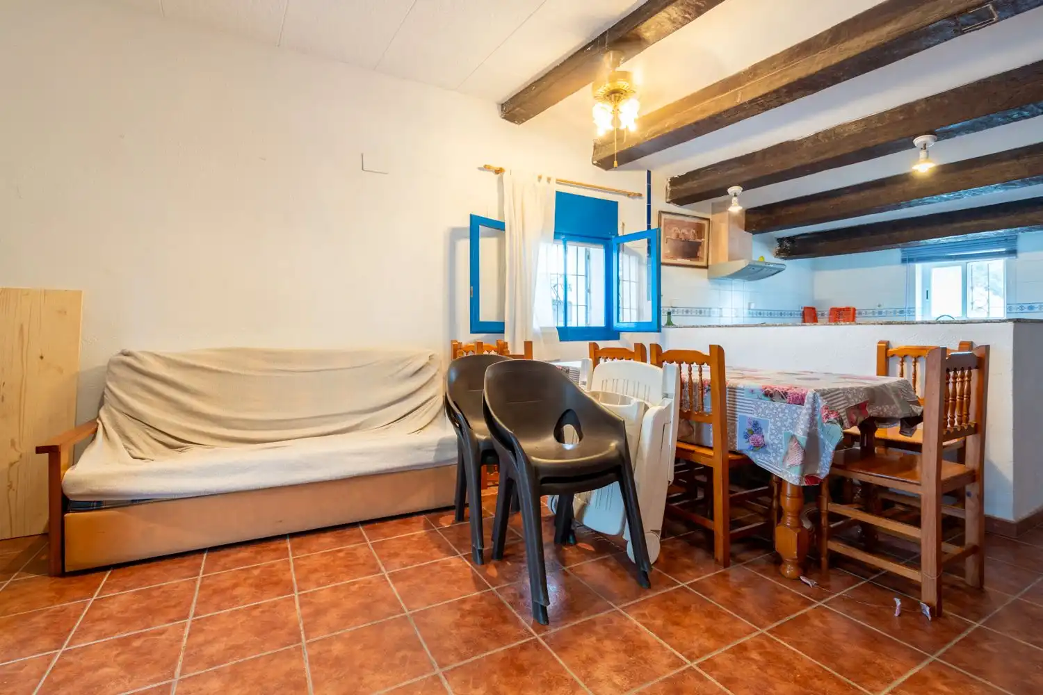 Cuina de Casa o xalet en venda en Tortosa amb Traster, Piscina i Moblat