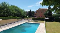 Swimming pool of Flat for sale in El Escorial