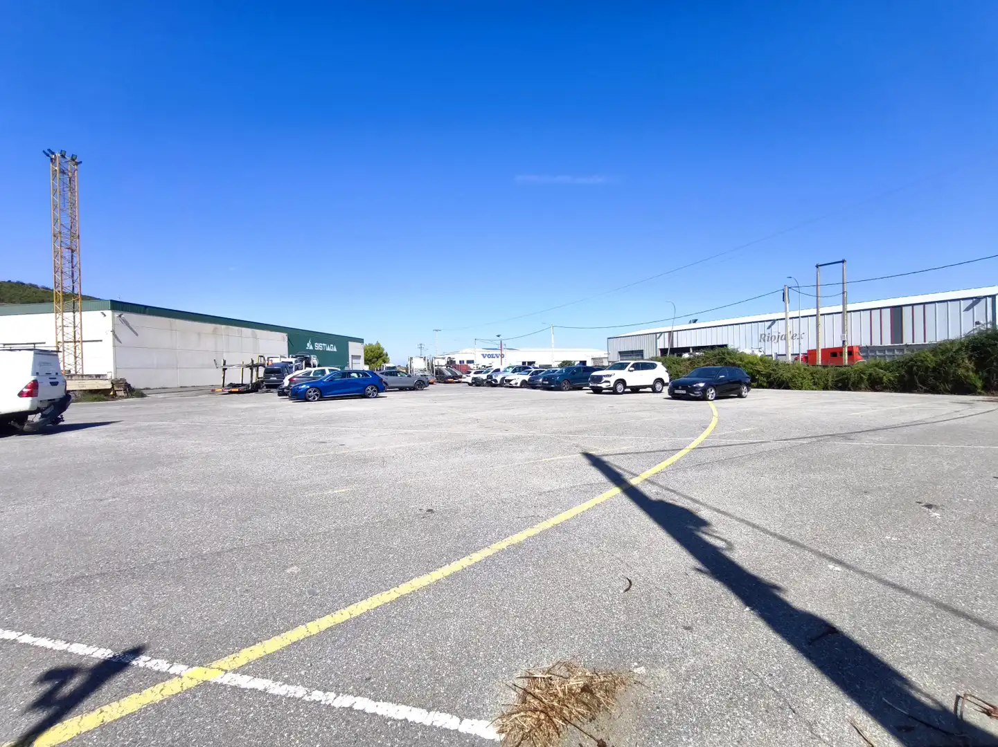 Parking de Nave industrial en venta en Agoncillo