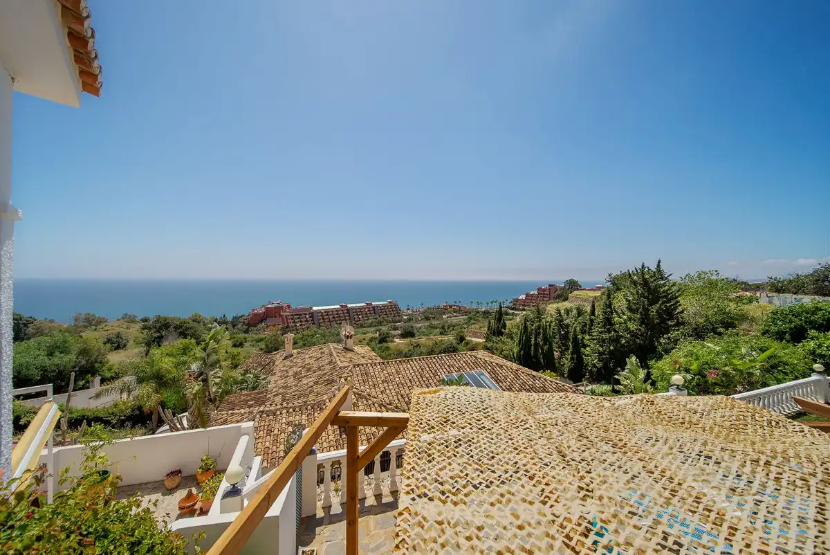 Exterior view of Houses for sale in Benalmádena