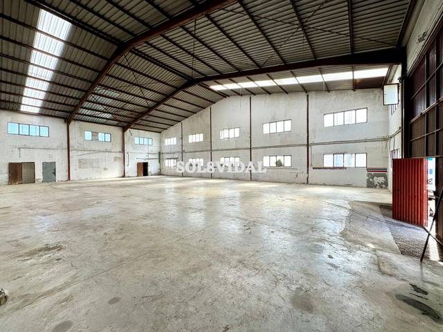 Nave industrial en Alquiler en Catral