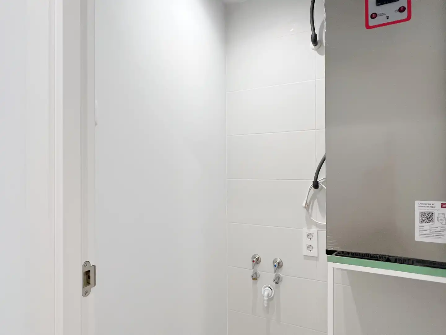 Badezimmer von Wohnung zur Miete in Valencia mit Klimaanlage, Heizung und Privatgarten