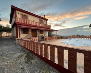 Vista exterior de Casa o xalet en venda en Torre del Campo amb Terrassa