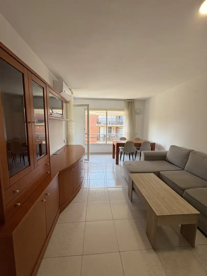 Wohnzimmer von Wohnung zur Miete in Girona mit Klimaanlage, Heizung und Möbliert