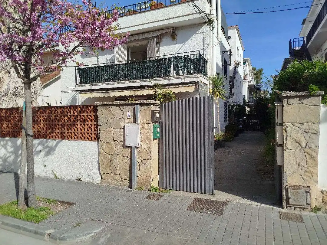 Vista exterior de Piso en venta en Castelldefels