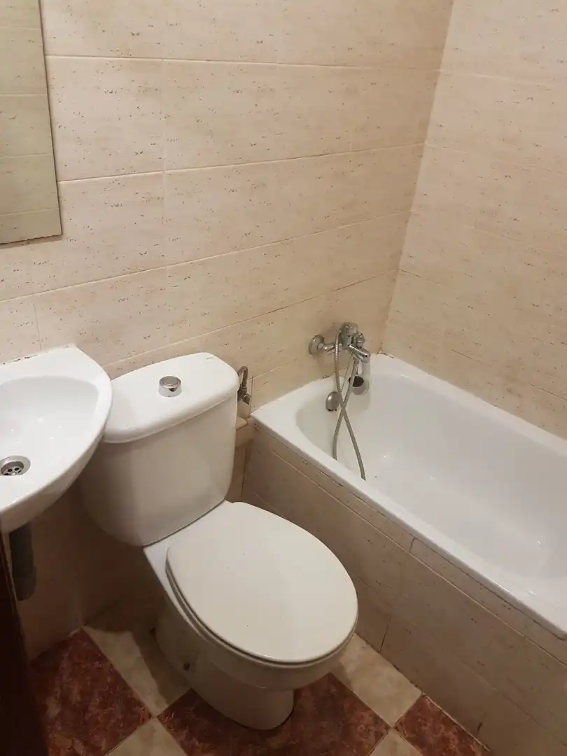 Bathroom of Study for rent in Madrid  with Furnished
