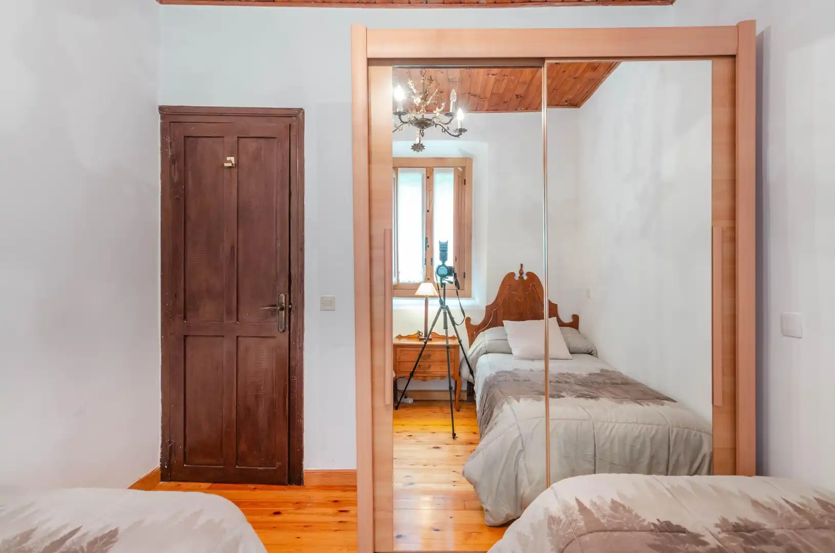 Habitación de Casa adosada en venta en Somiedo con Calefacción, Jardín privado y Trastero