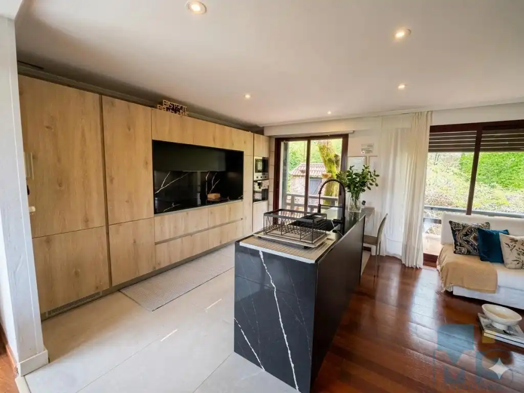 Cocina de Casa o chalet en venta en Hondarribia con Jardín privado, Piscina y Amueblado