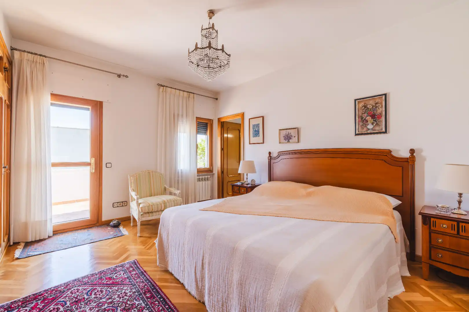 Habitación de Casa o chalet en venta en Las Rozas de Madrid con Aire acondicionado, Calefacción y Jardín privado
