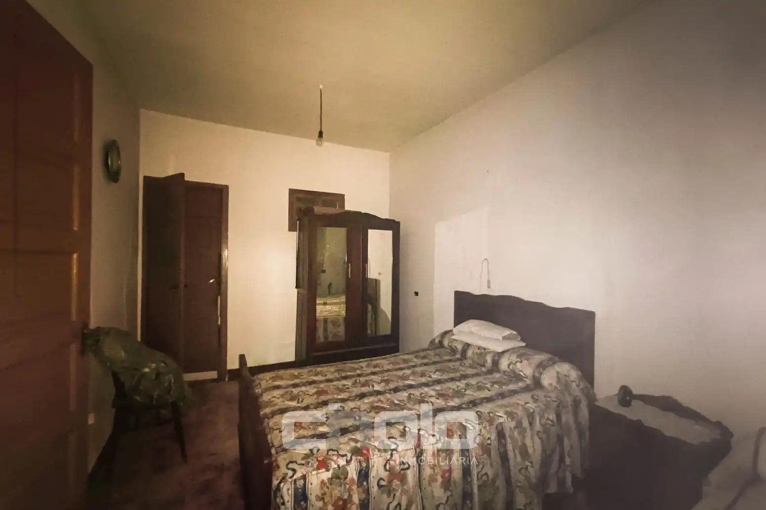 Habitación de Casa adosada en venta en Lugo con Trastero