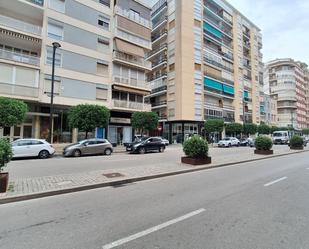 Vista exterior de Pis en venda en Alzira amb Terrassa i Balcó