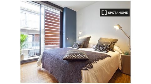 Piso en alquiler de 3 habitaciones en El Putget i Farró, Barcelona, imatge 4