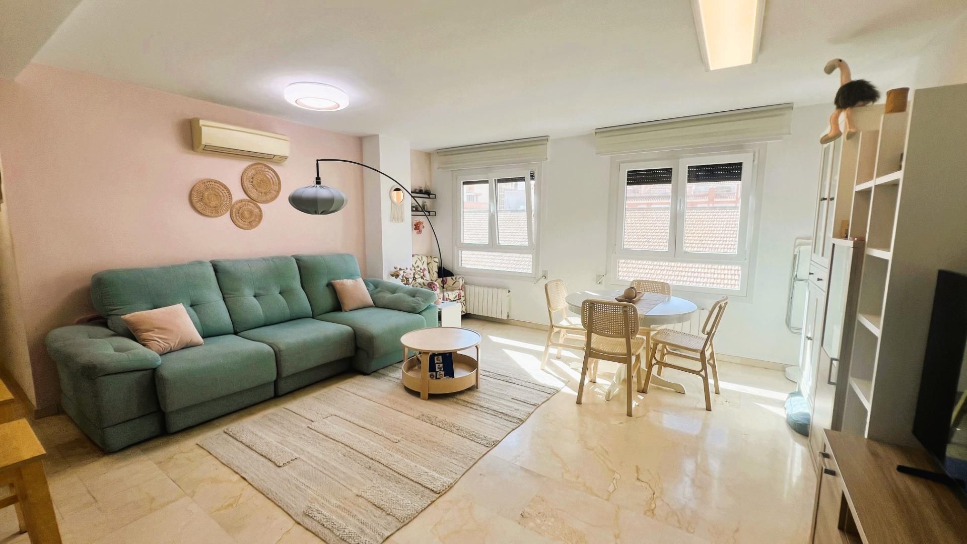 Living room of Flat for sale in Castellón de la Plana / Castelló de la Plana  with Air Conditioner, Heating and Storage room