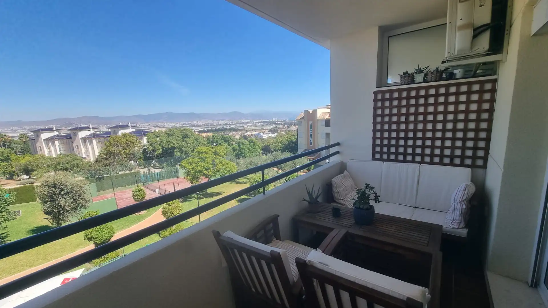 Flat with pool to rent in Churriana, imagen 6