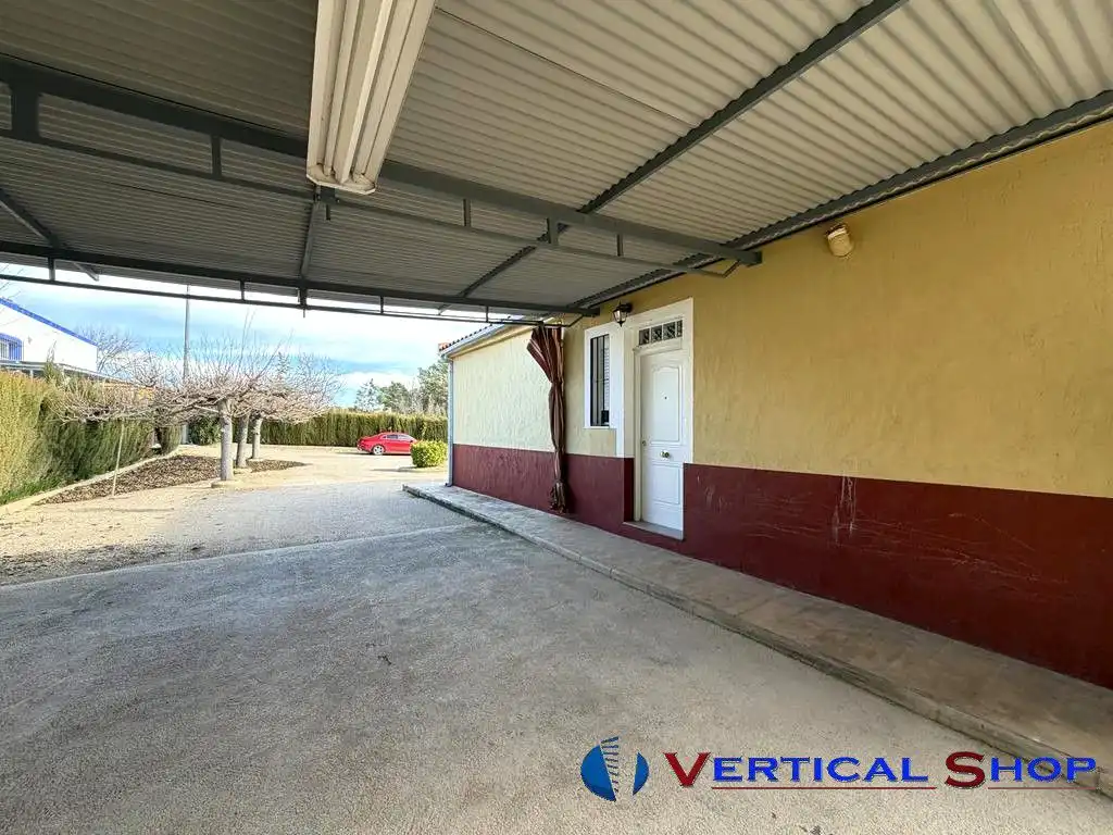 Aparcament de Casa o xalet en venda en Caudete amb Aire condicionat