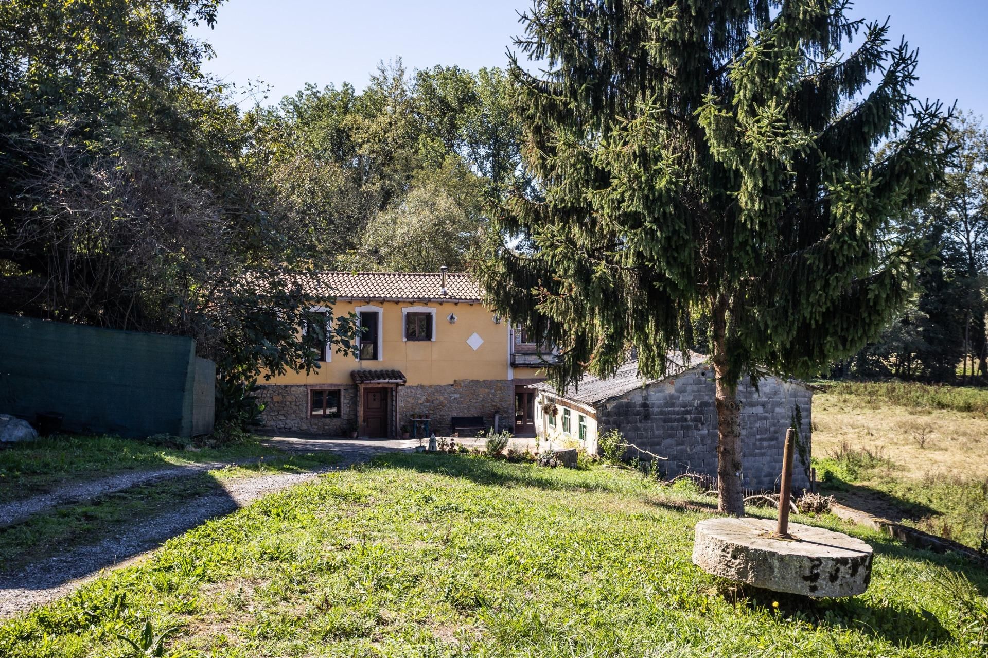 Vista exterior de Casa o chalet en venta en Siero