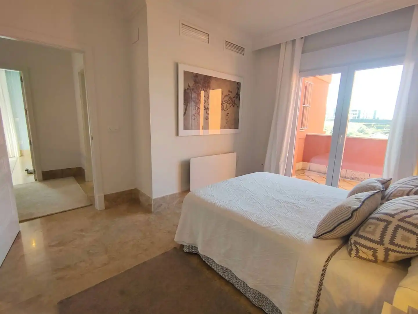 Dormitori de Casa adosada de lloguer en Marbella amb Terrassa