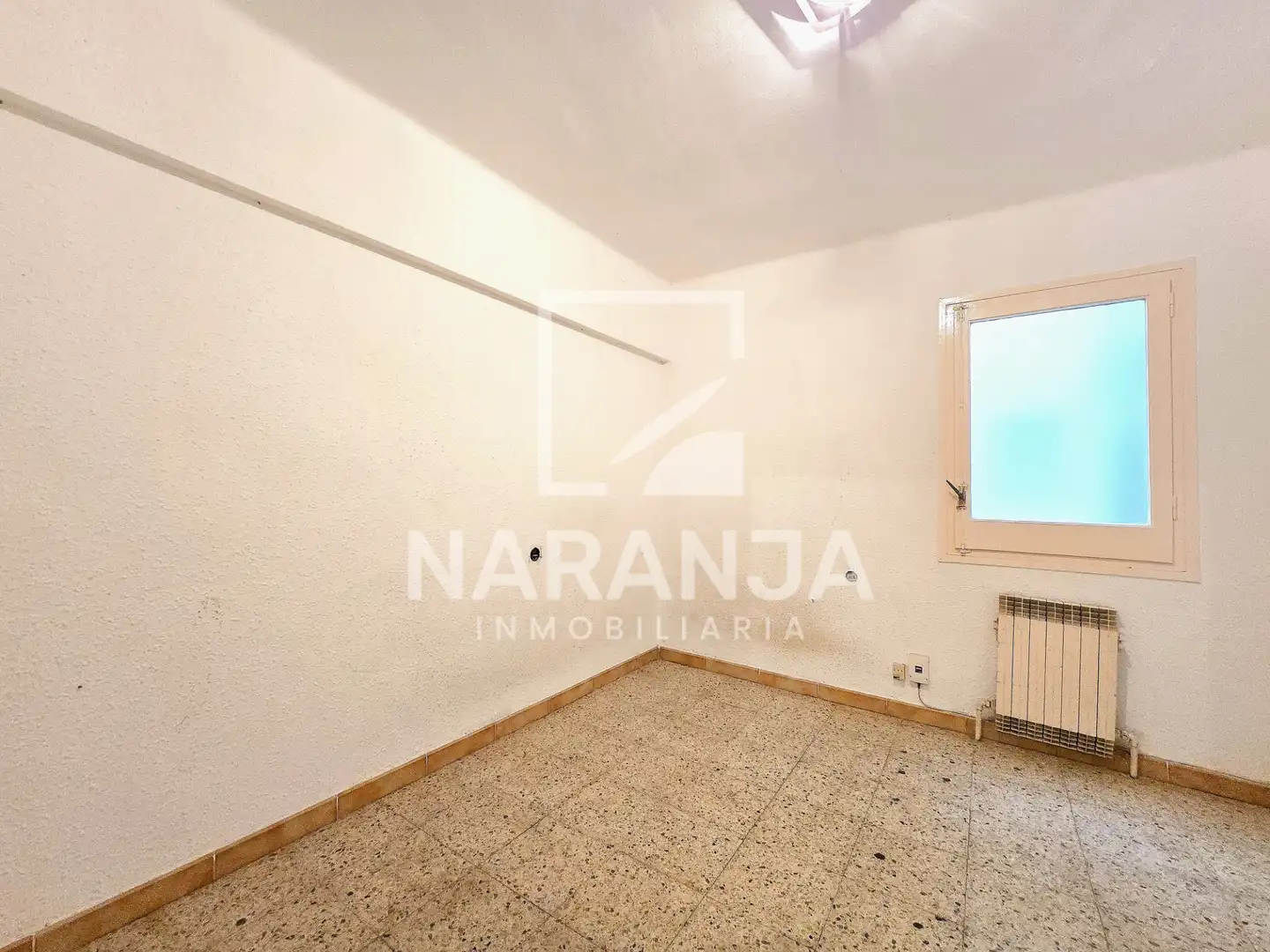 Bedroom of Flat for sale in Santa Coloma de Gramenet  with Balcony