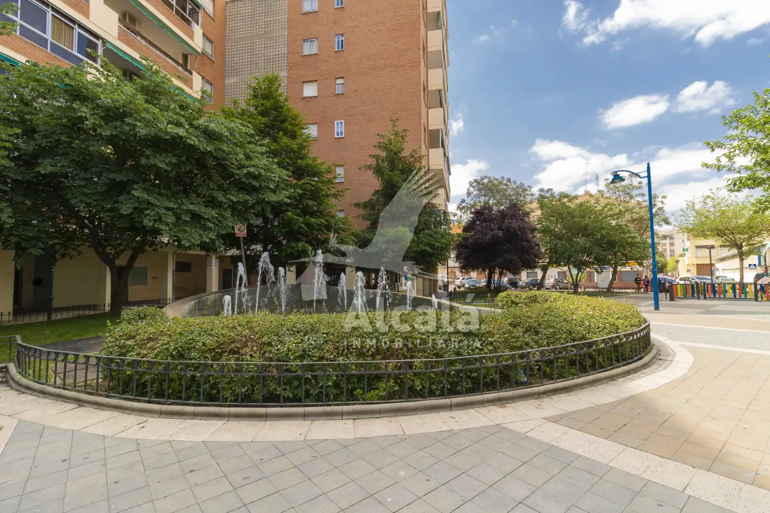Vista exterior de Piso en venta en Azuqueca de Henares con Aire acondicionado, Jardín privado y Domótica