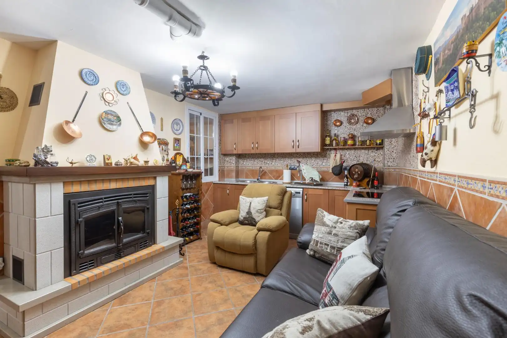 Cuina de Casa adosada en venda en Armilla amb Calefacció