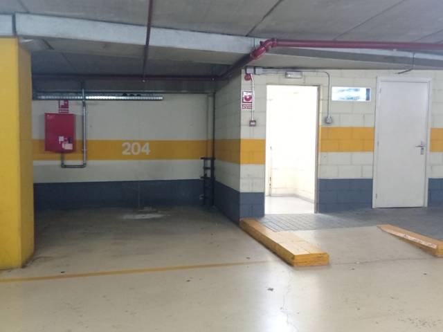 Garaje en Alquiler en Passeig de Valldaura, 166 en La Guineueta