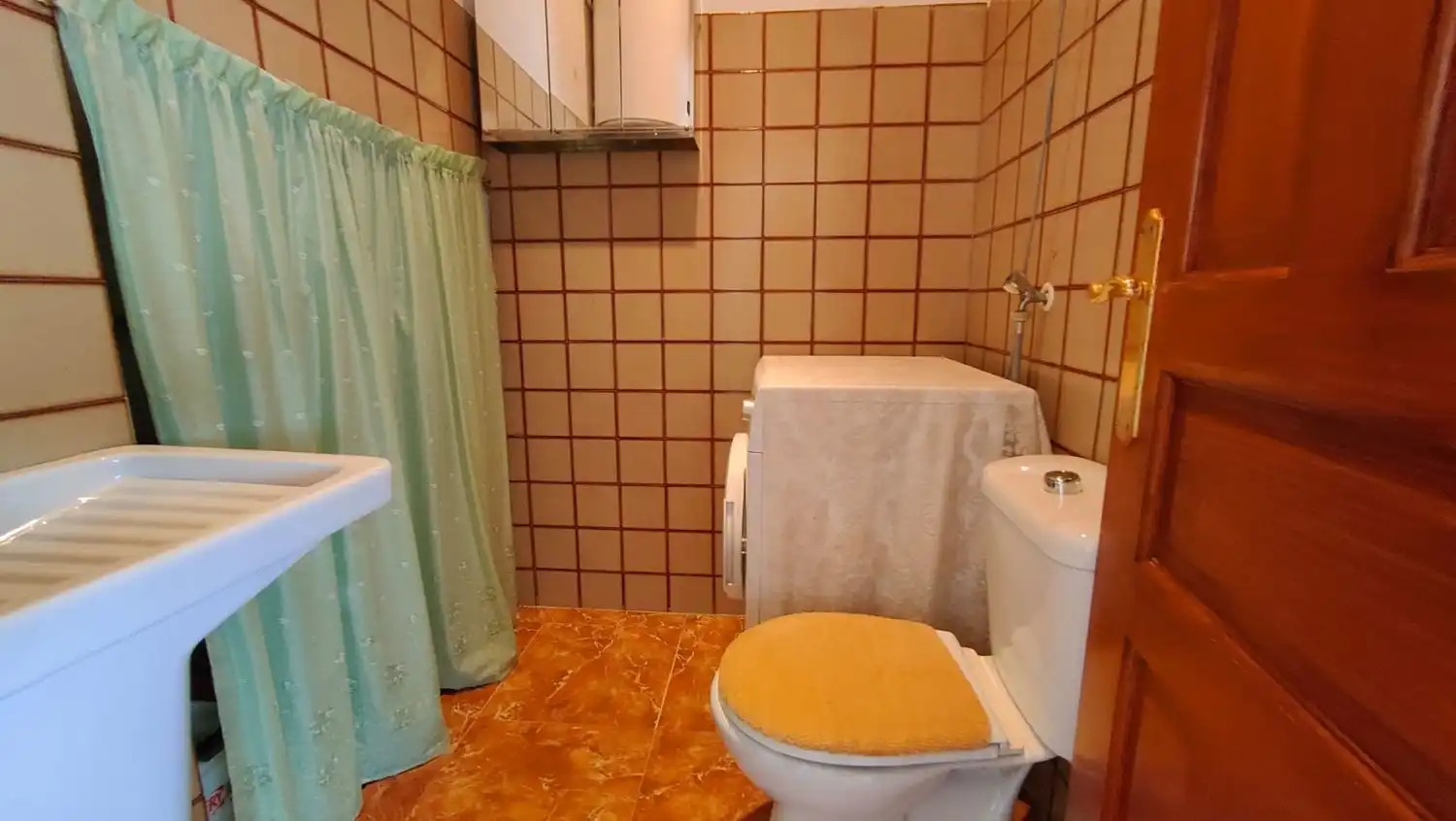 Bathroom of Houses for sale in Gijón   with Heating, Terrace and Storage room