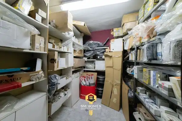 Fabrikhallen zum Verkauf in Calle de las Islas Bermudas, Tres Olivos - Valverde