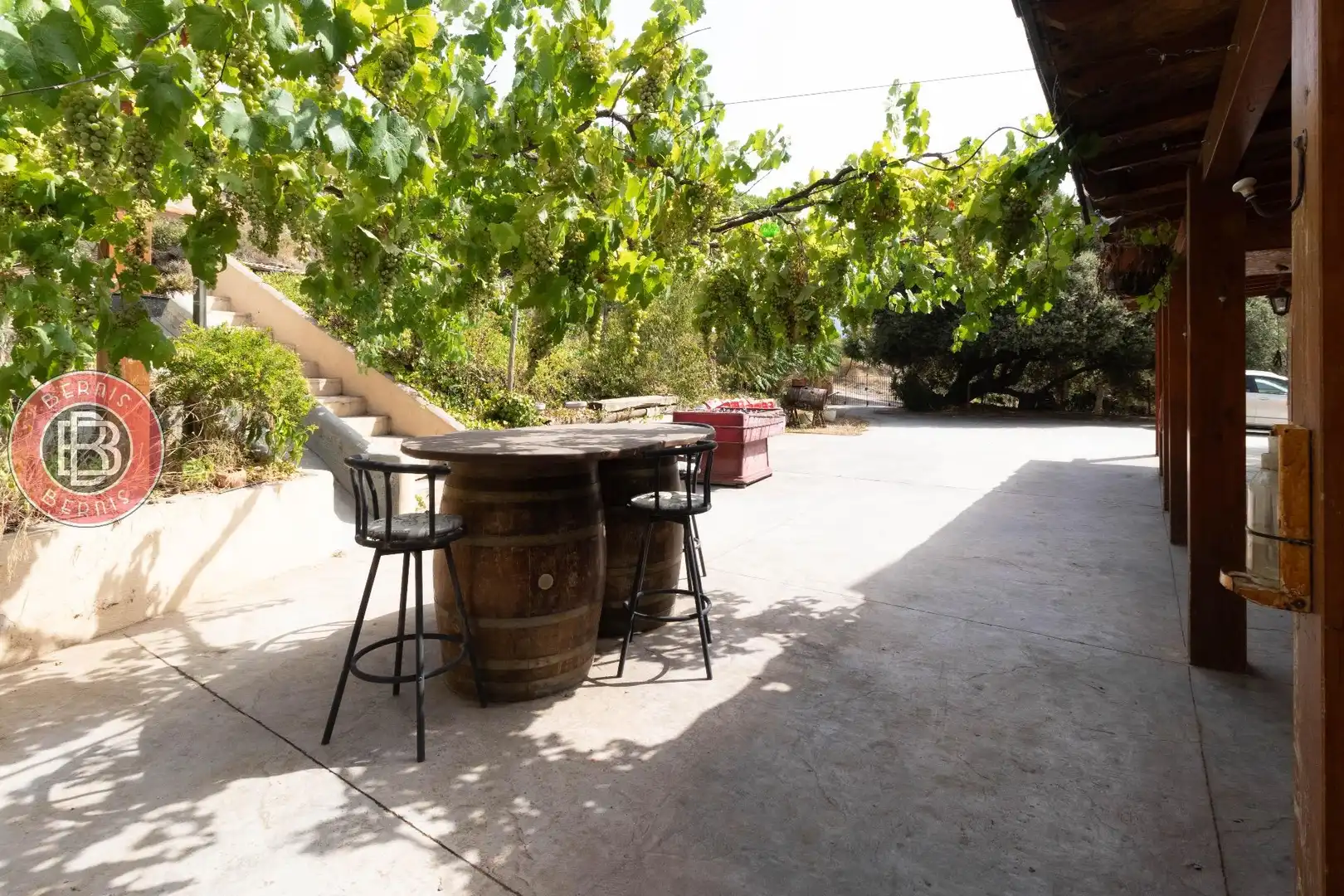 Terrassa de Finca rústica en venda en Els Hostalets de Pierola amb Calefacció, Jardí privat i Parquet