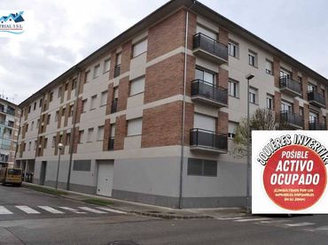 Flat with lift for sale in Calle de Perú