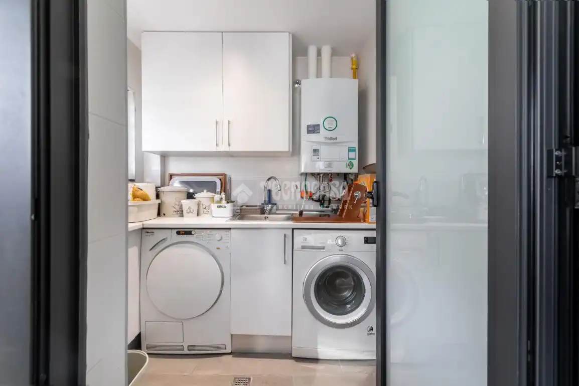 Cocina de Piso en venta en Torrelodones con Aire acondicionado, Jardín privado y Piscina comunitaria