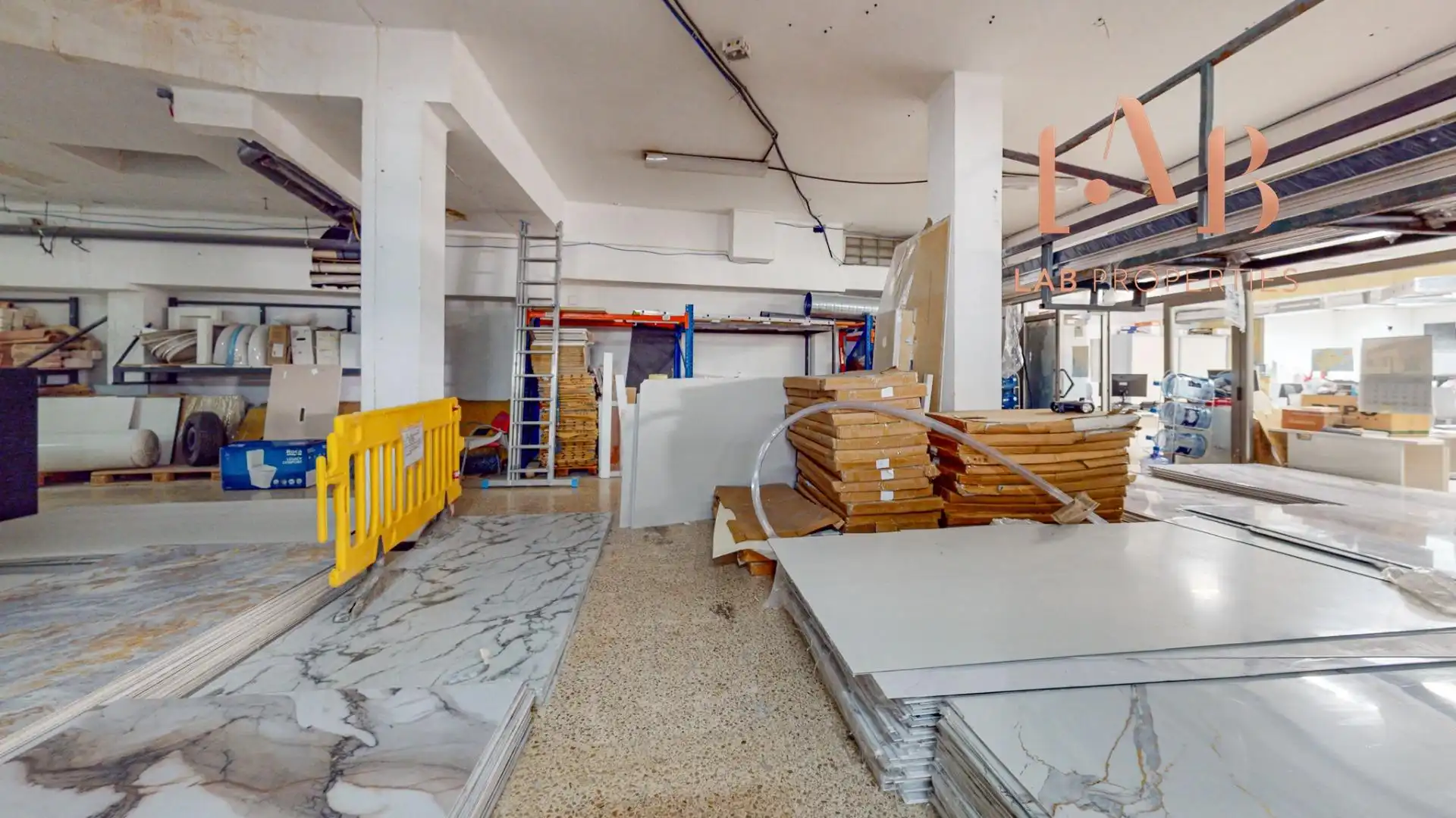 Gewerbefläche zum Verkauf in Carrer COTLLIURE, imagen 30