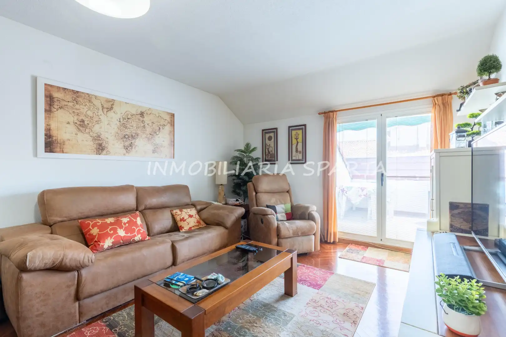 Living room of Duplexes for sale in Ciudad Real  with Air Conditioner, Heating and Parquet flooring