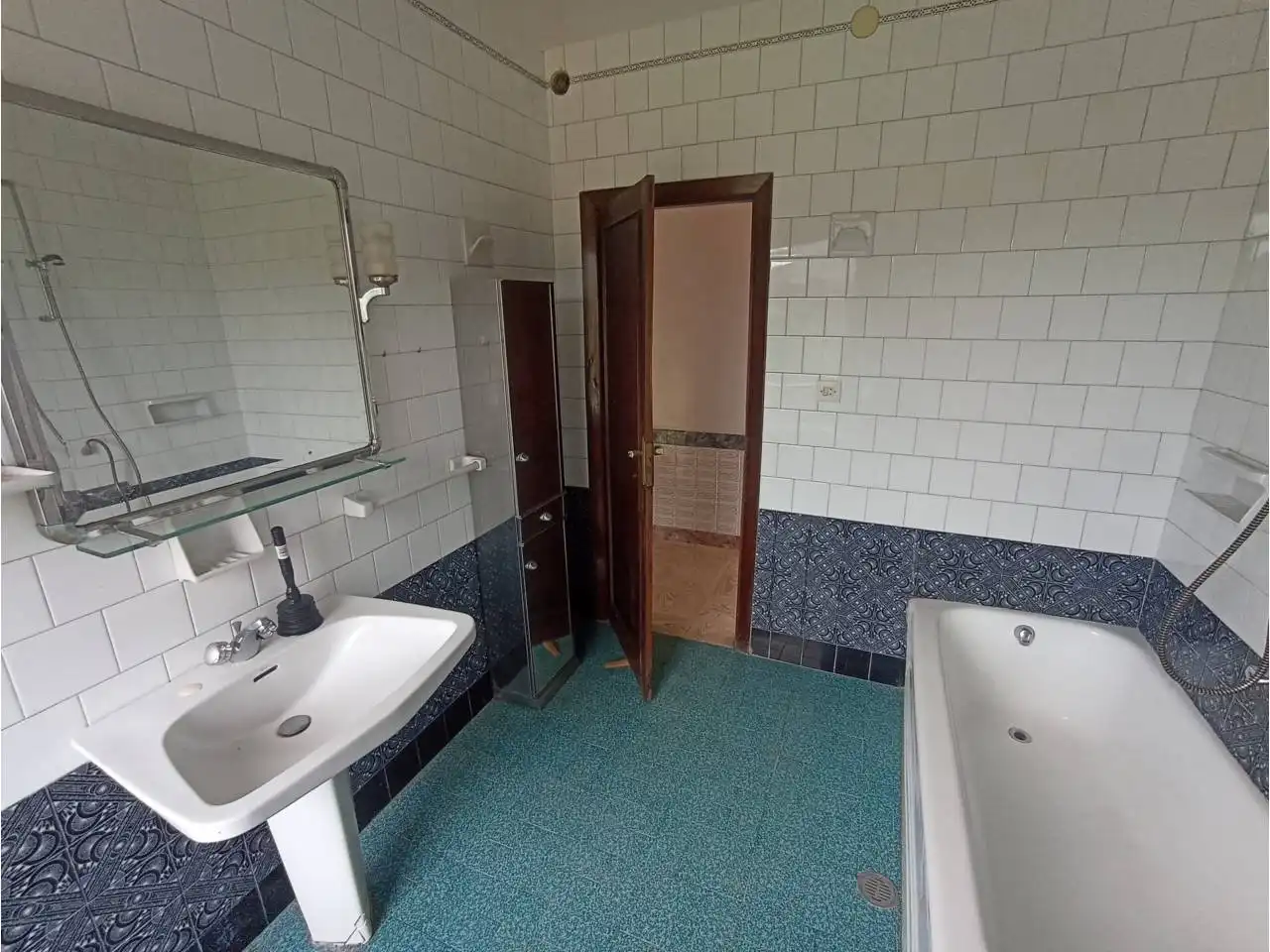 Bathroom of Houses for sale in Muros  with Private garden and Terrace