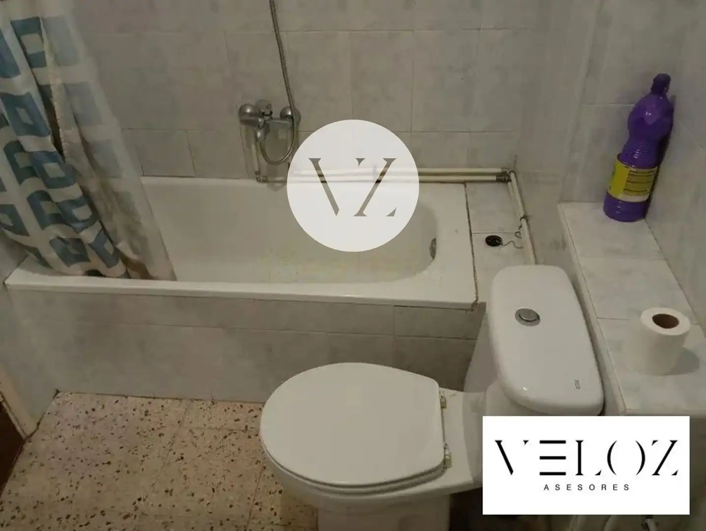 Badezimmer von Wohnung zur Miete in Salamanca mit Heizung, Terrasse und Möbliert