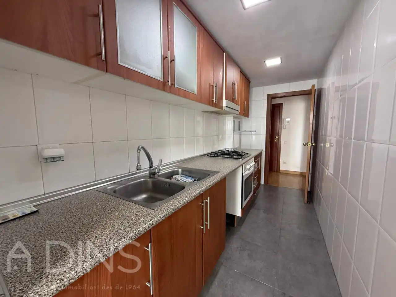 Flat with lift to rent in Calle Avda. Rivoli, imagen 9