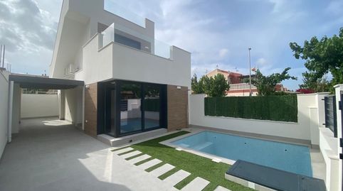 Foto 2 de Casa o chalet en venta en Infanta Cristina, 2, Las Lomas de Rame - Bahía Bella, Los Alcázares