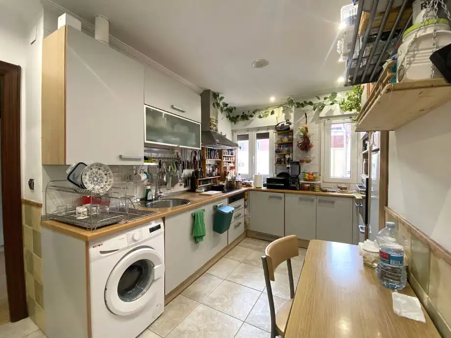 Cocina de Piso en venta en Vitoria - Gasteiz con Calefacción, Trastero y Amueblado
