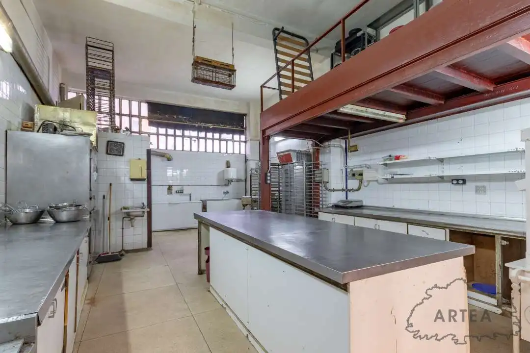 Cocina de Local en venta en Bilbao  con Amueblado