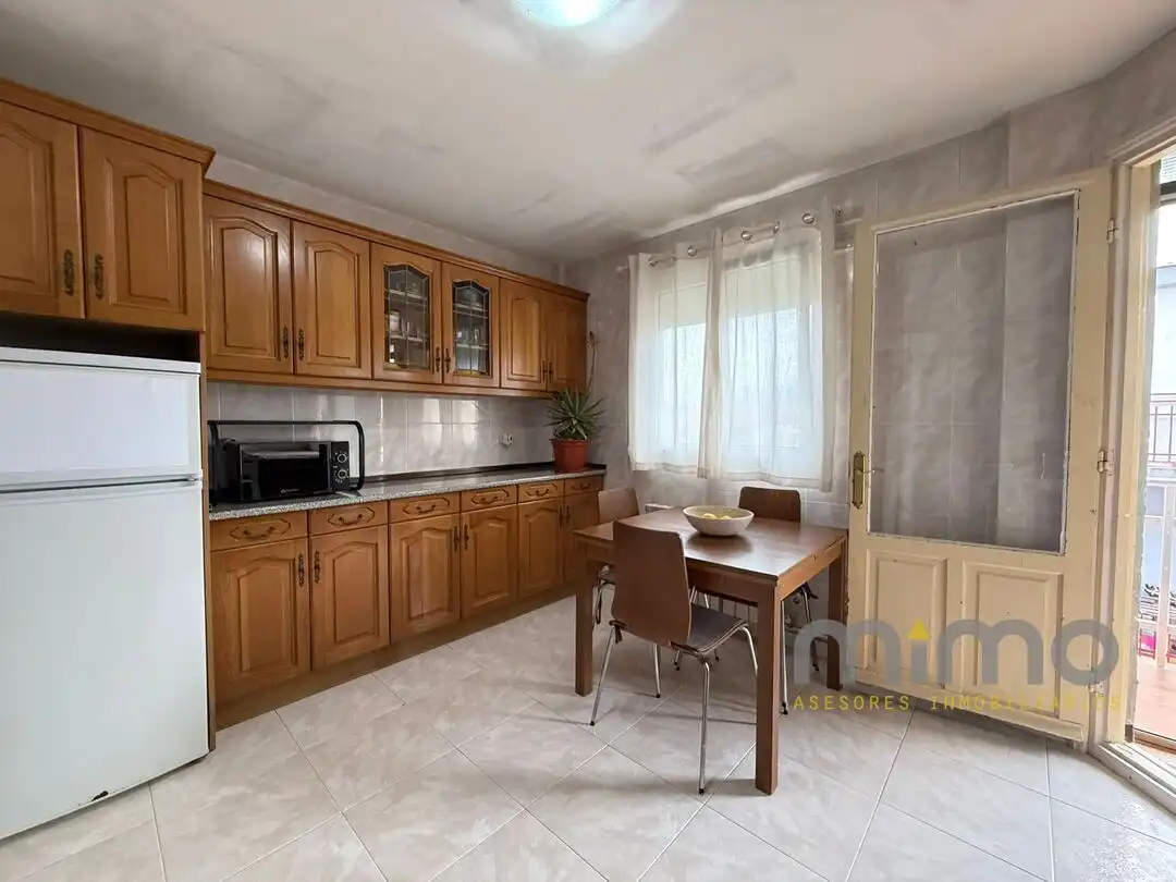 Cocina de Piso en venta en Irun  con Calefacción y Balcón