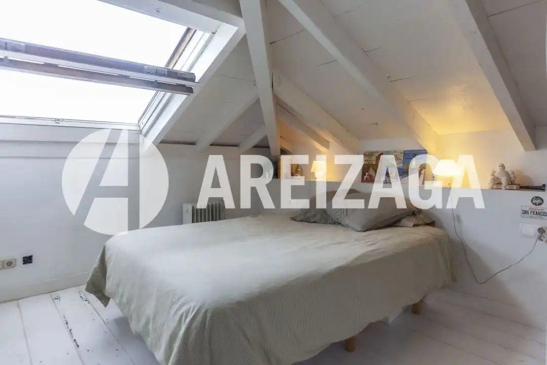 Habitación de Casa o chalet en venta en Donostia - San Sebastián  con Calefacción, Jardín privado y Terraza