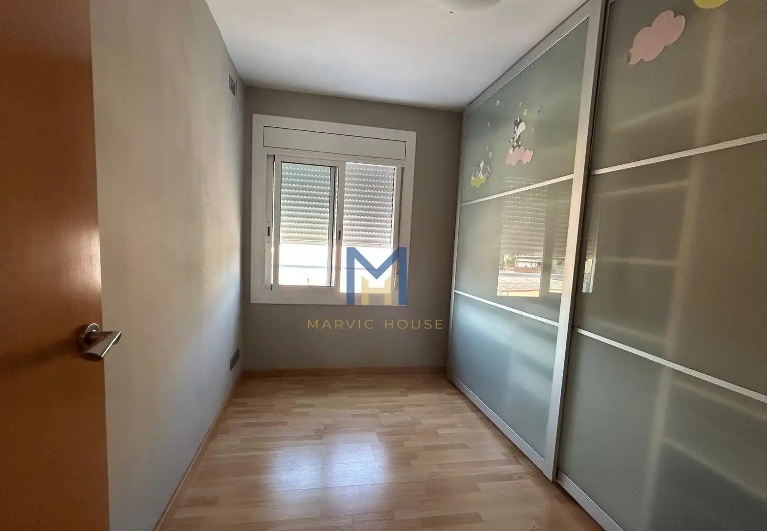 Habitación de Piso en venta en Sabadell con Aire acondicionado, Calefacción y Parquet