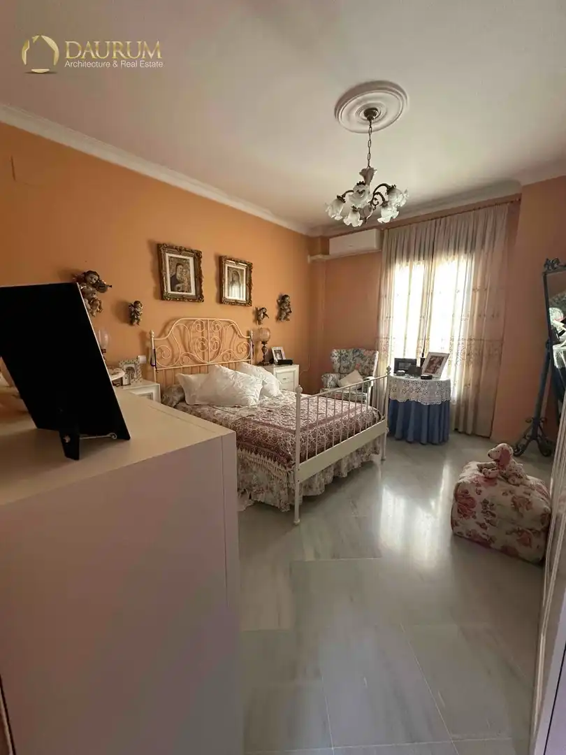 Habitación de Casa o chalet en venta en Sevilla con Aire acondicionado, Terraza y Balcón