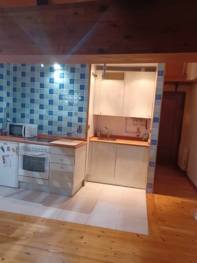 Cuina de Pis de lloguer en  Pamplona / Iruña amb Calefacció, Parquet i Moblat