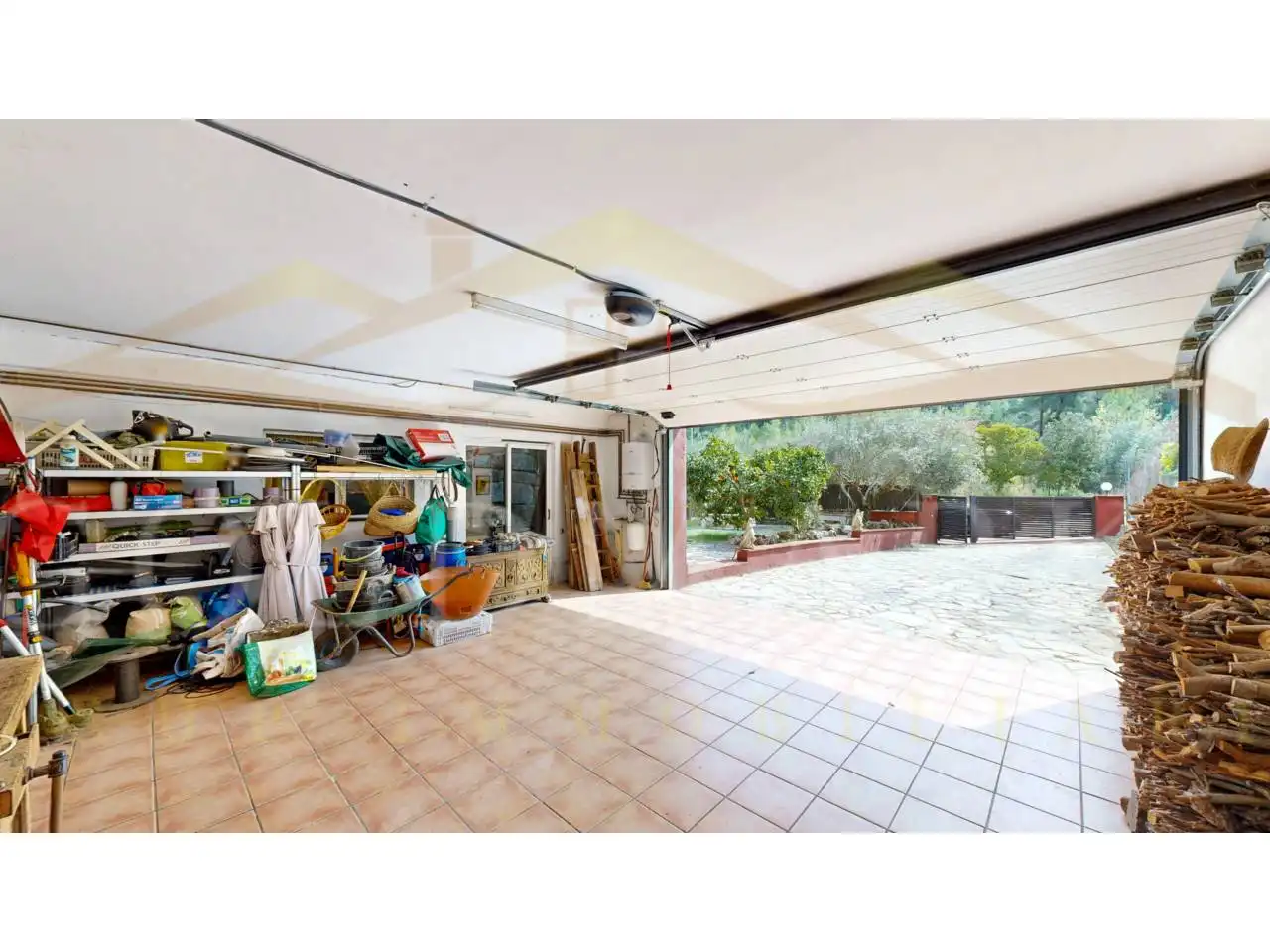 Jardí de Casa o xalet en venda en Corbera de Llobregat amb Aire condicionat, Calefacció i Jardí privat