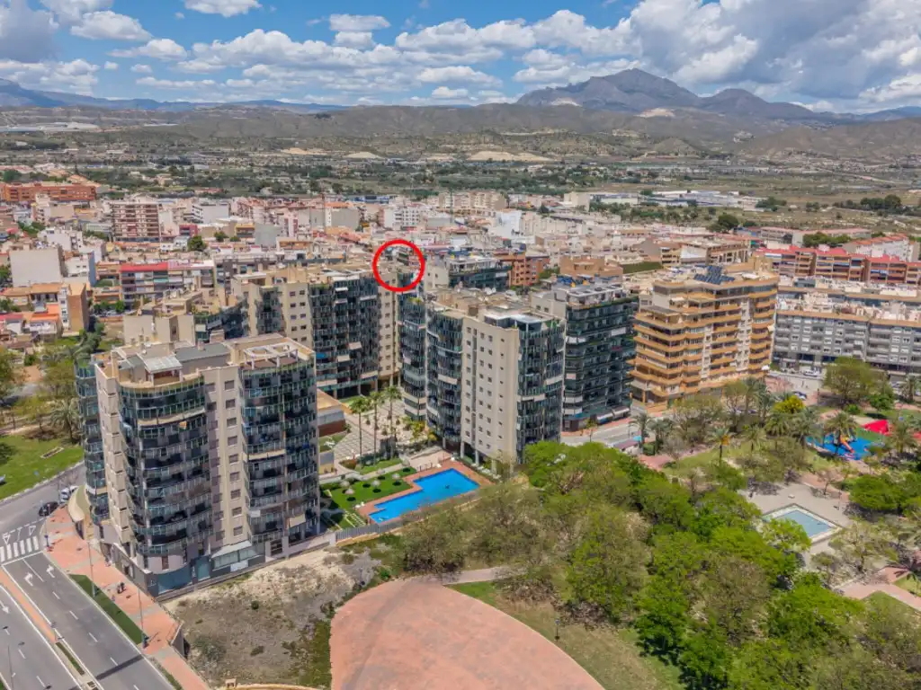 Exterior view of Attic for sale in El Campello  with Air Conditioner, Private garden and Terrace