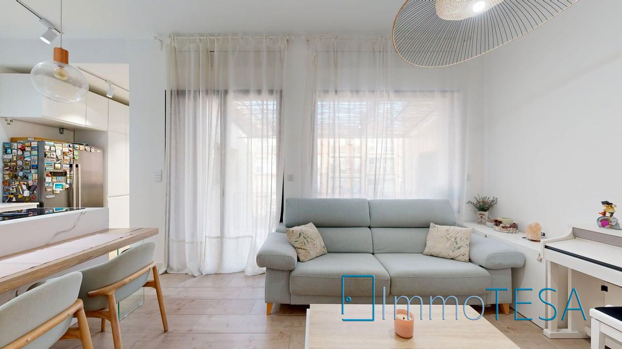 Living room of Attic for sale in Barberà del Vallès  with Air Conditioner, Terrace and Home automation