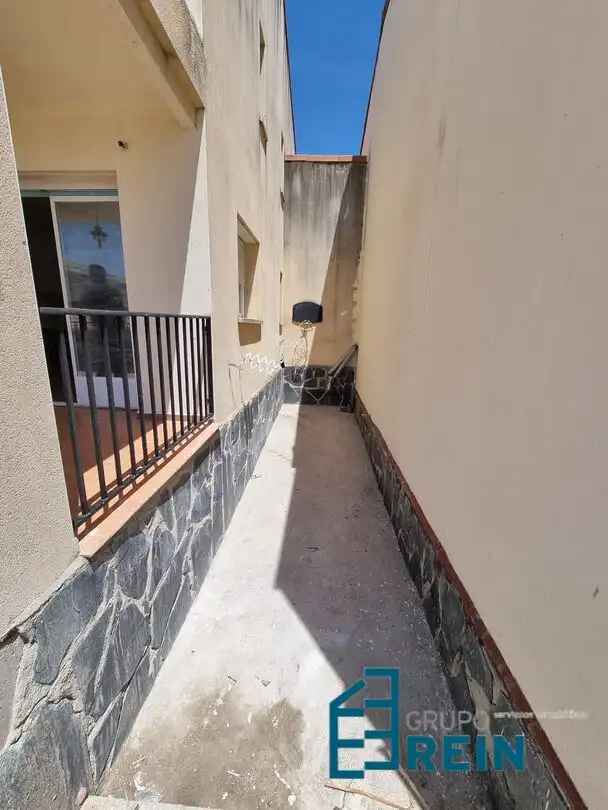 Casa adosada en venda en Domingo Pérez amb Terrassa i Balcó